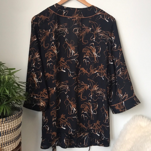 GUC kimono wrap top - Picture 4 of 5